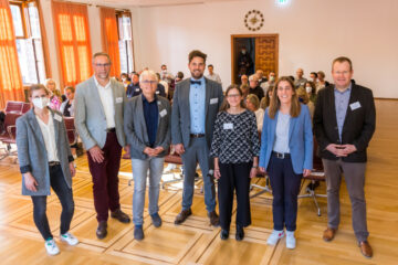 Sie tauschten sich mit Fachleuten über den aktuellen Stand der Pflegeausbildung aus: Karin Stritzke, Dr. Norbert Schulze Kalthoff, Roland Weigel, Sebastian Rott, Verena Schulte-Sienbeck, Cornelia Wilkens und Simon Pietschmann (v.l.). (Foto: Stadt Münster, Heiner Witte)