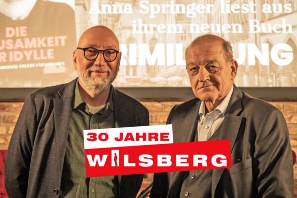 Jürgen Kehrer (l.) ist der Erfinder der Romanfigur Georg Wilsberg, die seit Jahren von dem Schauspieler Leonard Lansink (r.) verkörpert wird. (Foto: Kost)