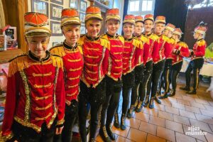 Die "Aaseesternchen" in Nussknacker-Kostümen beim Kinderkarneval in Münster. (Foto: Jasmin Otman)